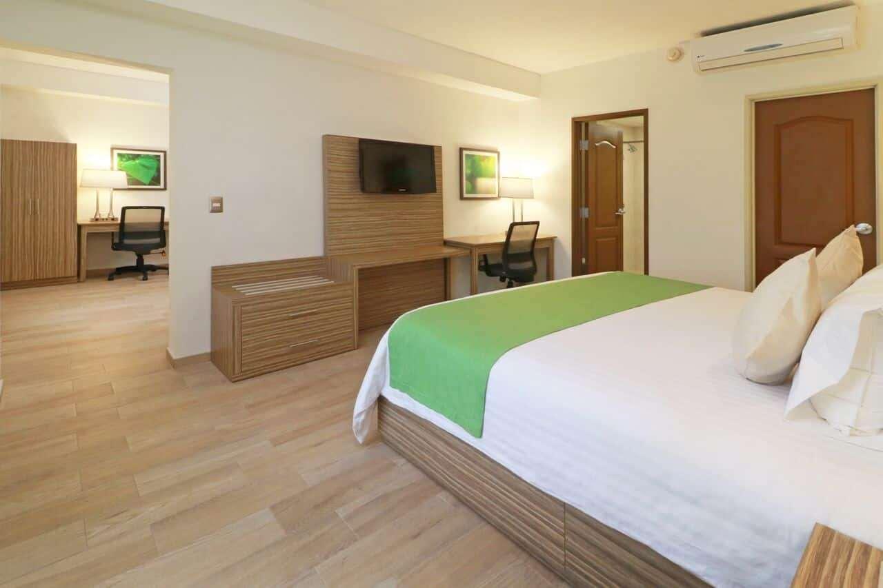 Wyndham Garden Monterrey Valle Real エクステリア 写真