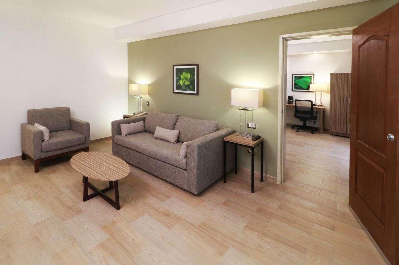 Wyndham Garden Monterrey Valle Real エクステリア 写真