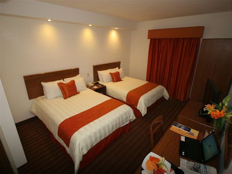 Wyndham Garden Monterrey Valle Real エクステリア 写真