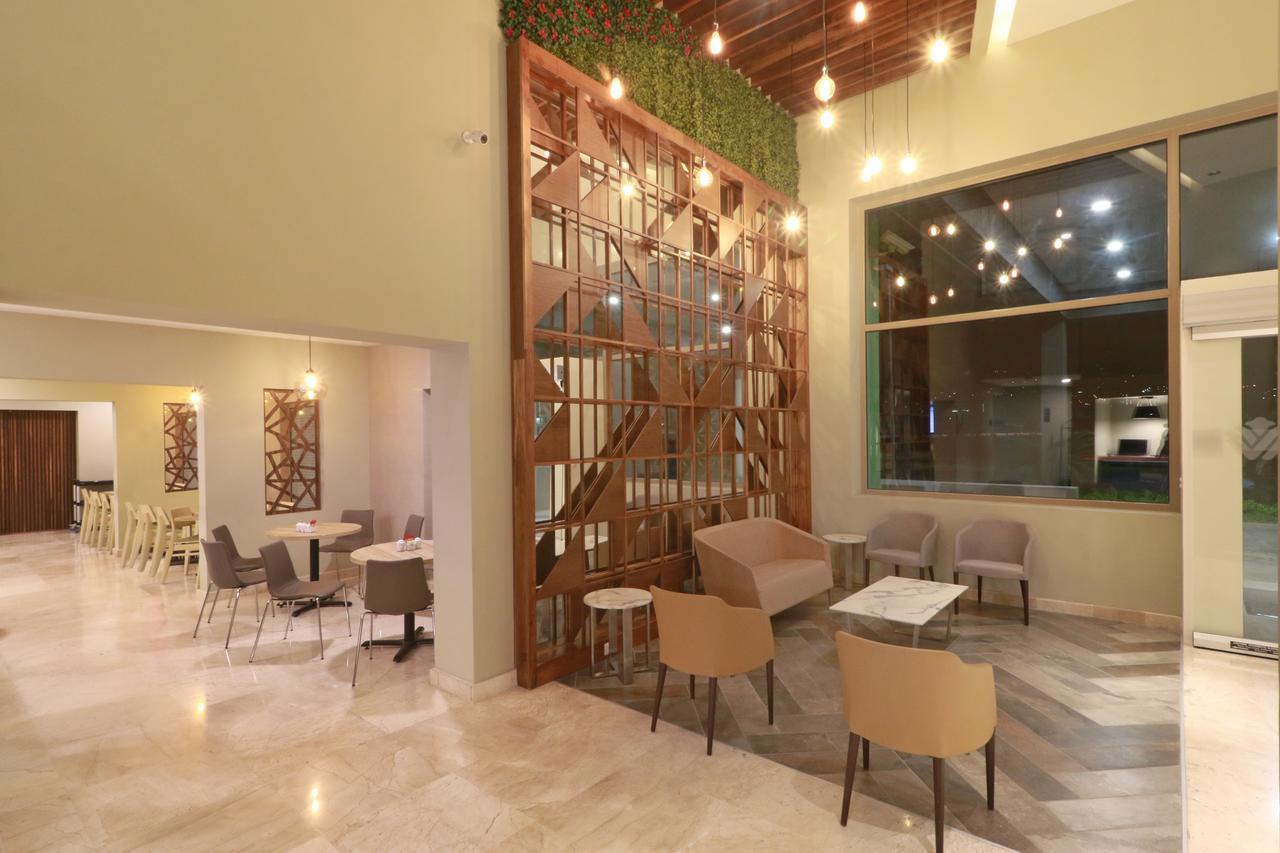Wyndham Garden Monterrey Valle Real エクステリア 写真
